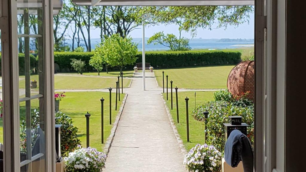 Molskroen Ebeltoft Exteriör bild